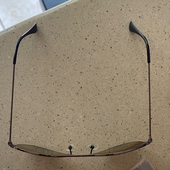 Ray-Ban Silver Aviator Sunglasses with Brown Case - Picture 4 of 5